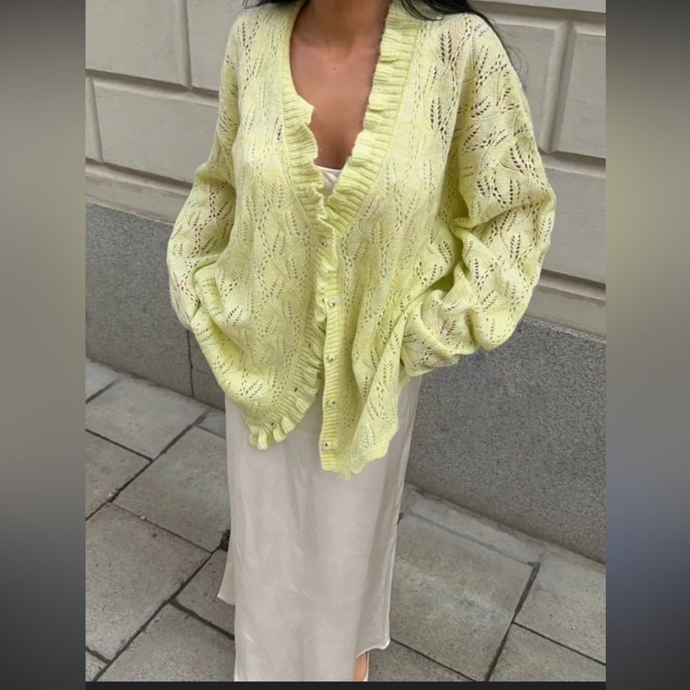 RUMORED-Carmel-By-the-Sea Cardigan-Limon